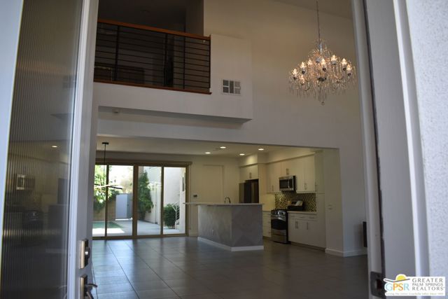 938 Oceo Circle, Palm Springs, CA 92264