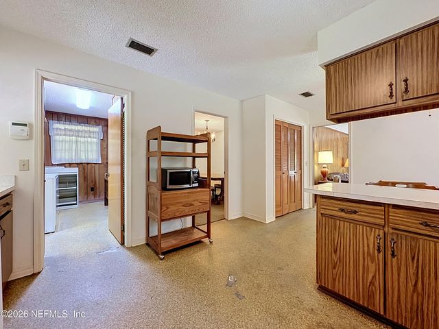 7980 QUAIL COVE Lane, Jacksonville, FL 32244