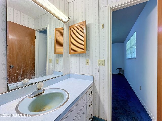 7980 QUAIL COVE Lane, Jacksonville, FL 32244