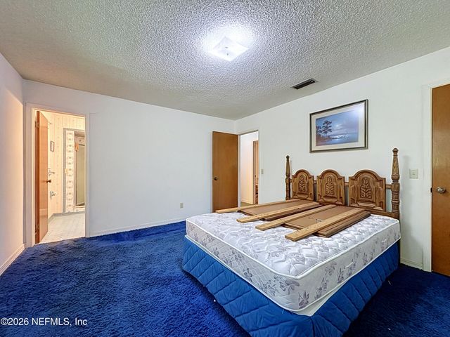 7980 QUAIL COVE Lane, Jacksonville, FL 32244