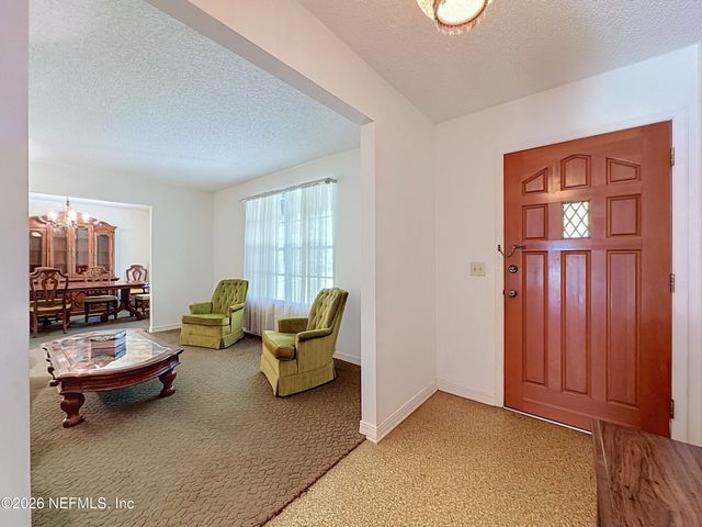 7980 QUAIL COVE Lane, Jacksonville, FL 32244
