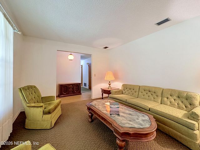 7980 QUAIL COVE Lane, Jacksonville, FL 32244