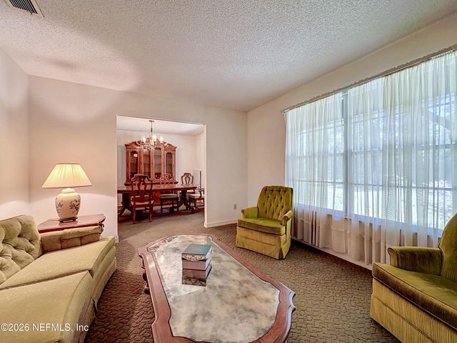 7980 QUAIL COVE Lane, Jacksonville, FL 32244