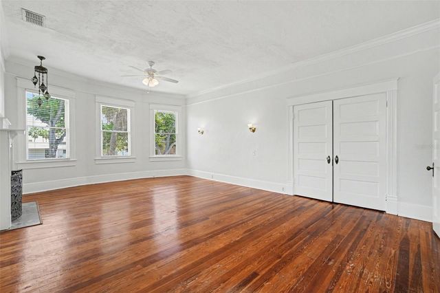 501 W EUCLID AVENUE, Tampa, FL 33602