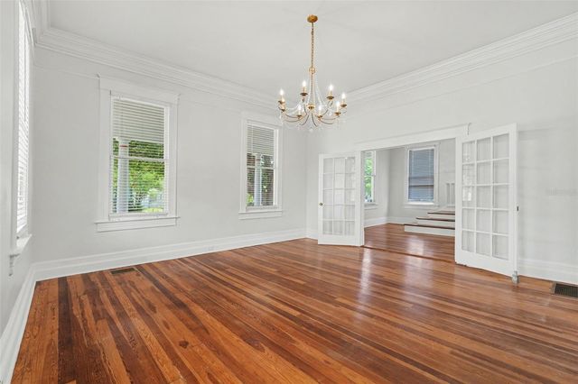 501 W EUCLID AVENUE, Tampa, FL 33602