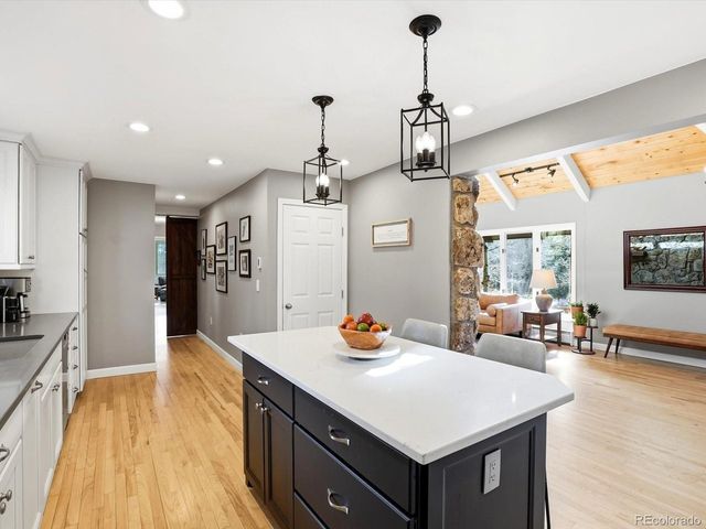 8550 S Mariposa Dr, Morrison, CO 80465