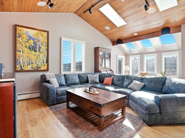 8550 S Mariposa Dr, Morrison, CO 80465