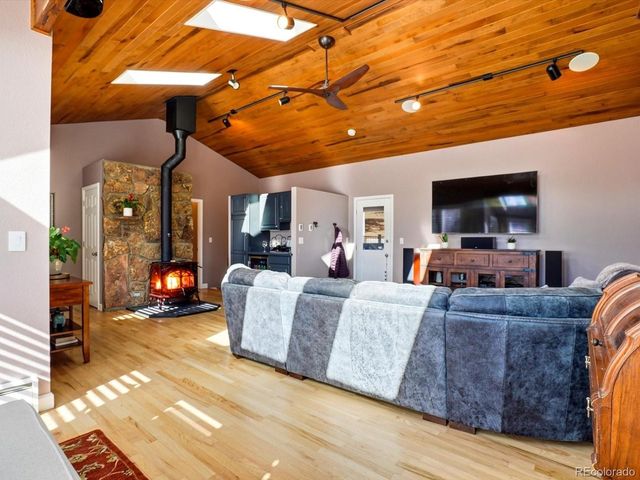 8550 S Mariposa Dr, Morrison, CO 80465