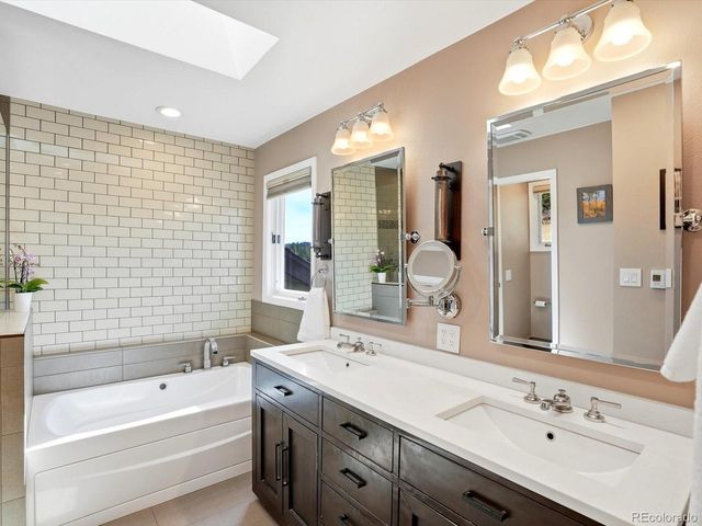 8550 S Mariposa Dr, Morrison, CO 80465