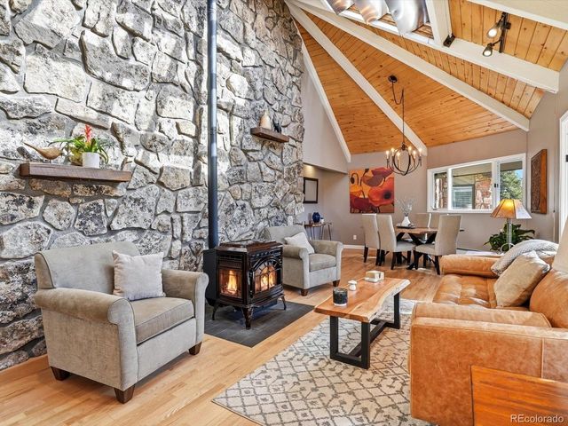 8550 S Mariposa Dr, Morrison, CO 80465