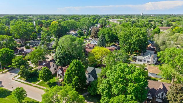2708 Victory Memorial Drive, Minneapolis, MN 55412