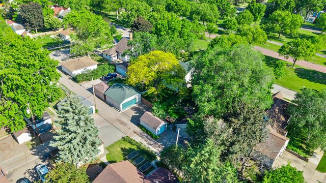 2708 Victory Memorial Drive, Minneapolis, MN 55412