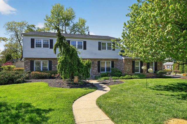 5 SUMMIT VALLEY LN, Oreland, PA 19075