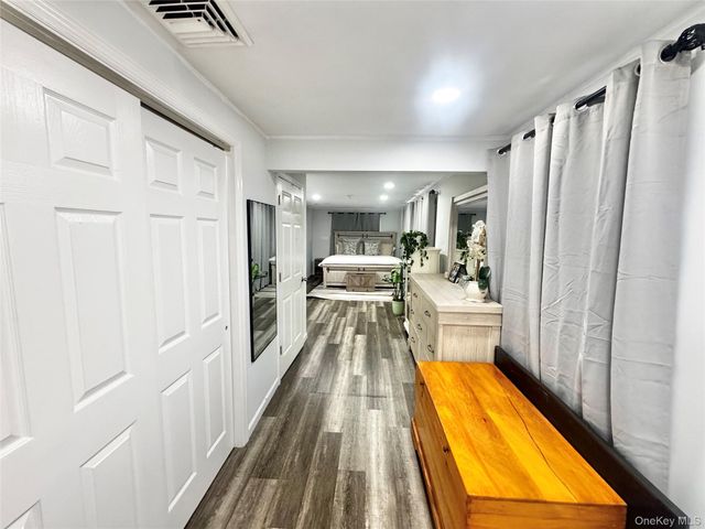 6 VICTORIA Place, Mastic Beach, NY 11951