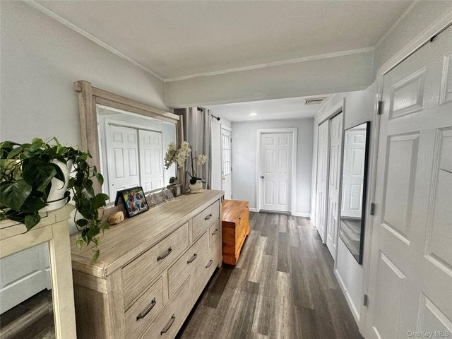 6 VICTORIA Place, Mastic Beach, NY 11951