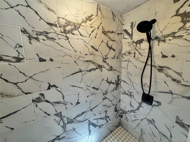 6 VICTORIA Place, Mastic Beach, NY 11951