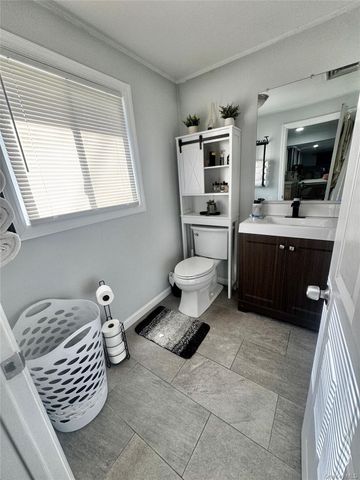 6 VICTORIA Place, Mastic Beach, NY 11951