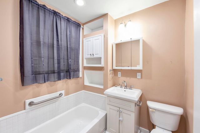 4 FARWELL ST, Jackson, TN 38301