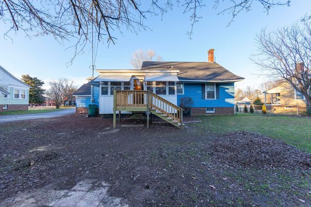 4 FARWELL ST, Jackson, TN 38301