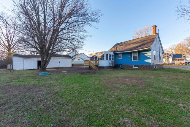 4 FARWELL ST, Jackson, TN 38301