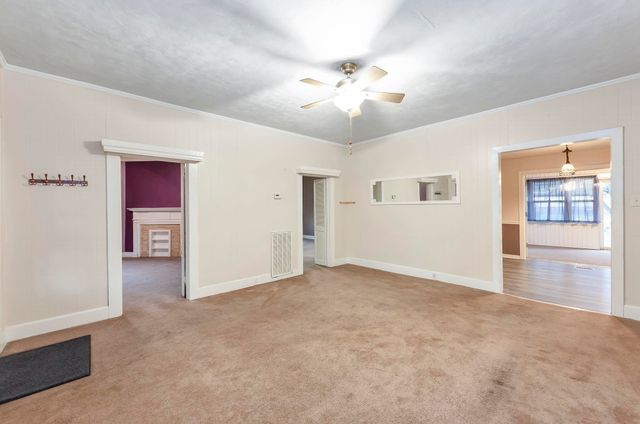 4 FARWELL ST, Jackson, TN 38301