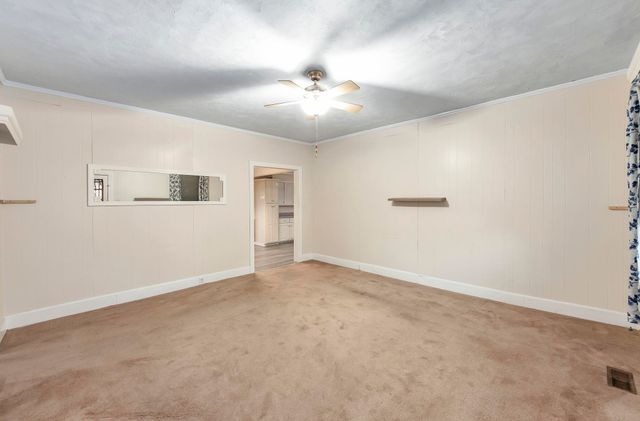 4 FARWELL ST, Jackson, TN 38301