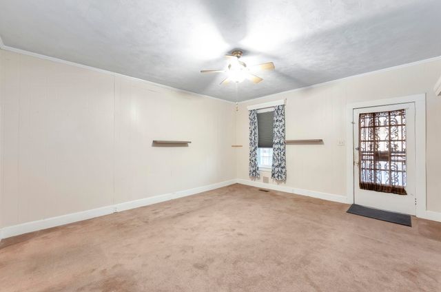 4 FARWELL ST, Jackson, TN 38301