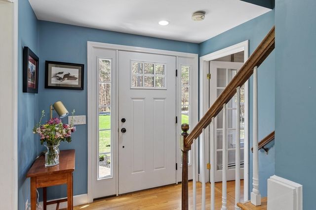 112 Stonecleave Road, North Andover, MA 01845