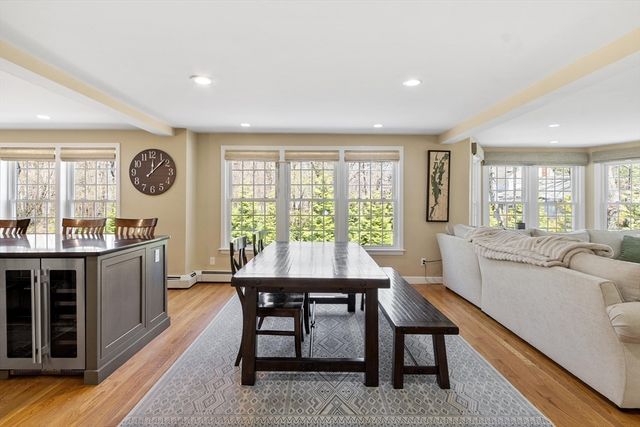 112 Stonecleave Road, North Andover, MA 01845