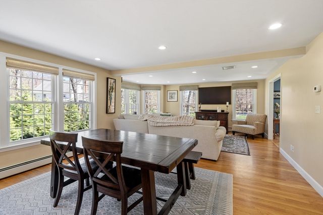 112 Stonecleave Road, North Andover, MA 01845