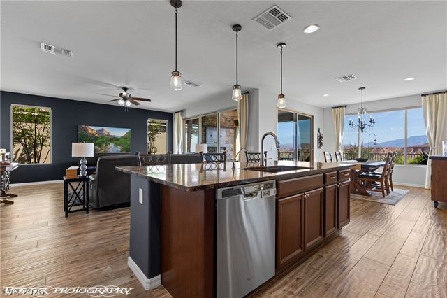 1262 Serenity Ridge Court, Mesquite, NV 89034