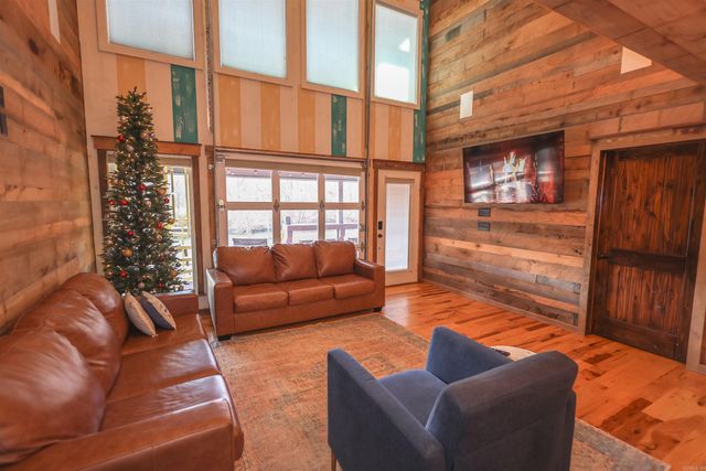 316 Tranquil Ln, Glenwood, AR 71943