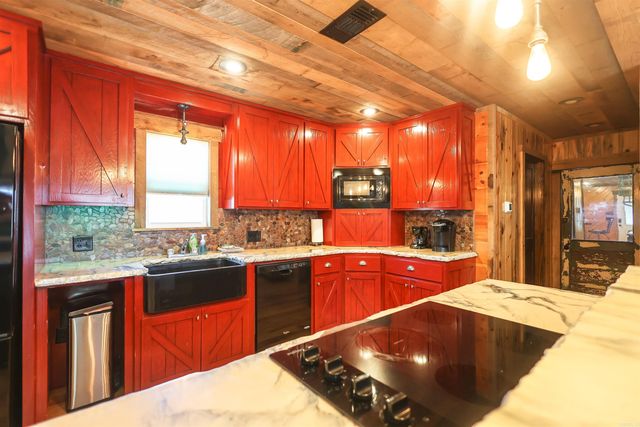 316 Tranquil Ln, Glenwood, AR 71943