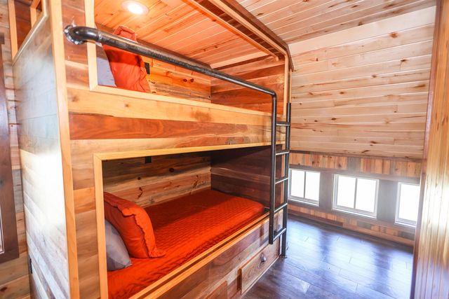 316 Tranquil Ln, Glenwood, AR 71943