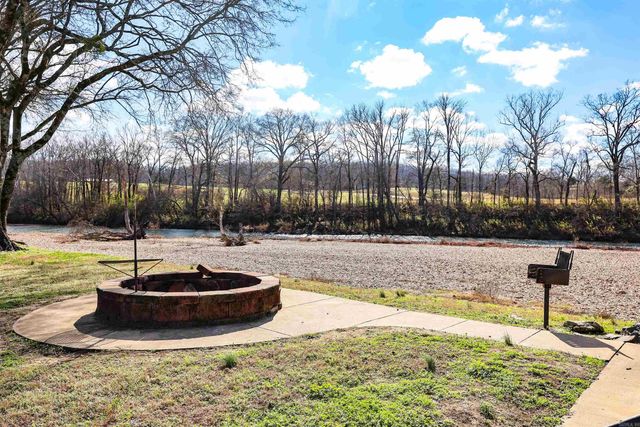 316 Tranquil Ln, Glenwood, AR 71943