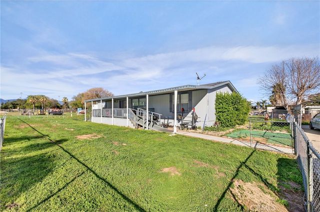 1065 Stevenson A & B, Colton, CA 92324