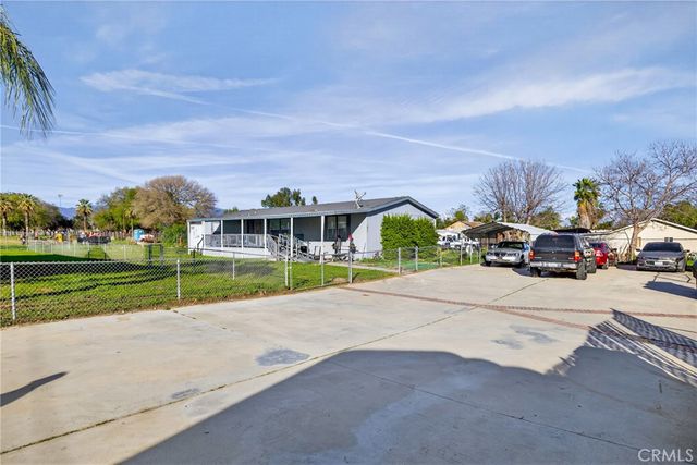 1065 Stevenson A & B, Colton, CA 92324