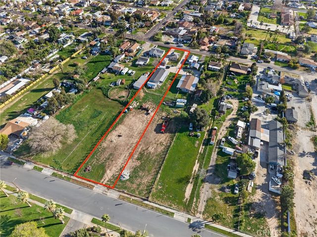 1065 Stevenson A & B, Colton, CA 92324