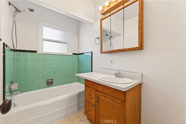 1065 Stevenson A & B, Colton, CA 92324