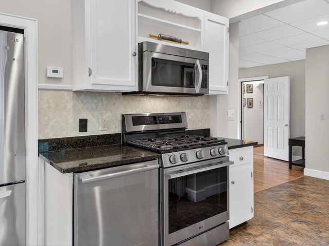 1376 Wes White Hill, Richmond, VT 05477