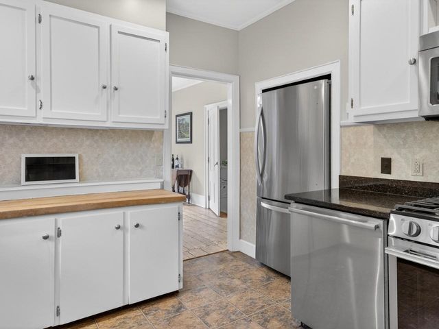 1376 Wes White Hill, Richmond, VT 05477