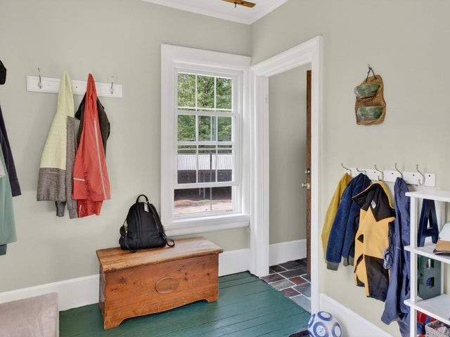 1376 Wes White Hill, Richmond, VT 05477