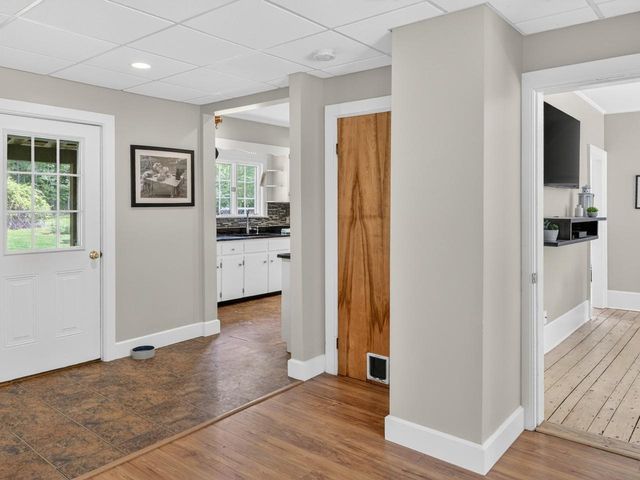1376 Wes White Hill, Richmond, VT 05477