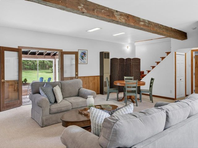1376 Wes White Hill, Richmond, VT 05477