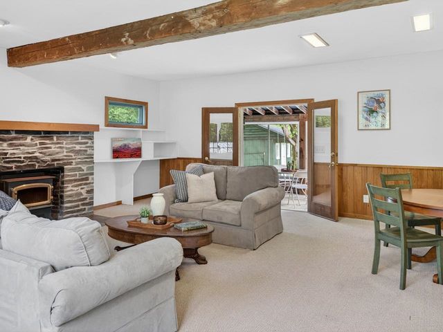 1376 Wes White Hill, Richmond, VT 05477