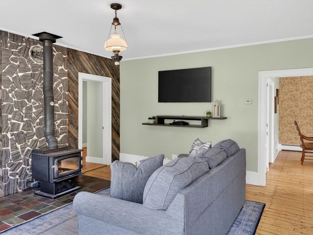 1376 Wes White Hill, Richmond, VT 05477
