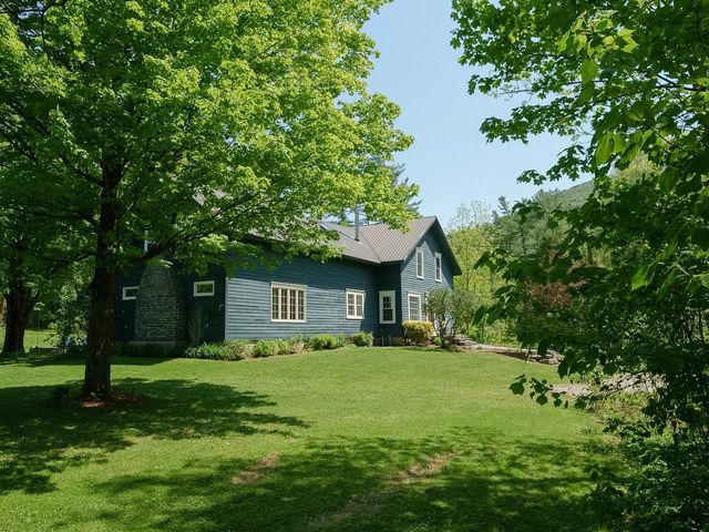 1376 Wes White Hill, Richmond, VT 05477