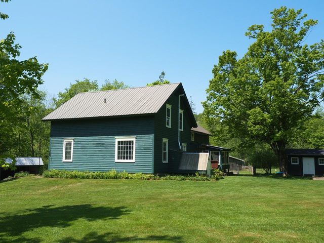 1376 Wes White Hill, Richmond, VT 05477