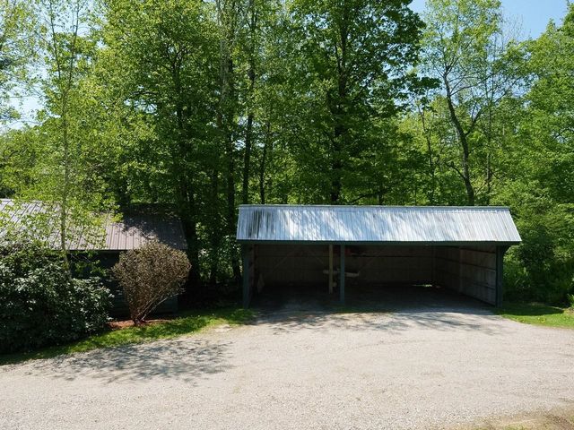 1376 Wes White Hill, Richmond, VT 05477