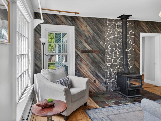 1376 Wes White Hill, Richmond, VT 05477